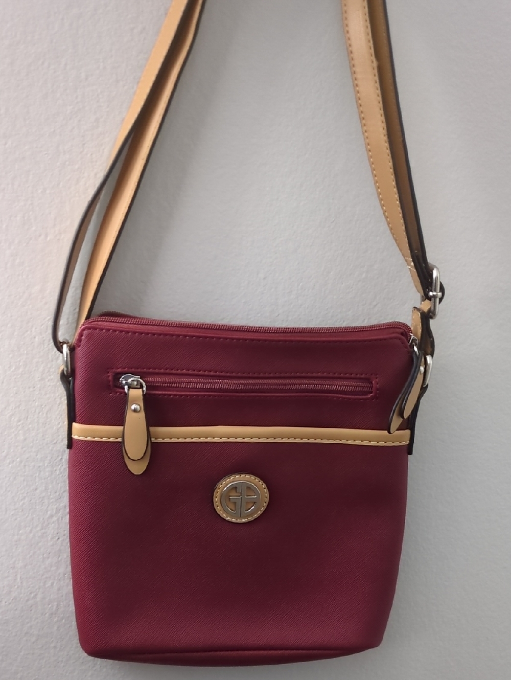 GianiBernini Burgundy Crossbody Bag with Tan Trim